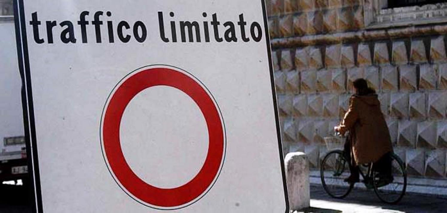 Zona a traffico limitato adattata alle esigenze dei commercianti con